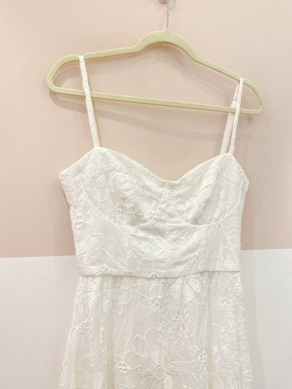 Vestido midi renda branco Lovlity P
