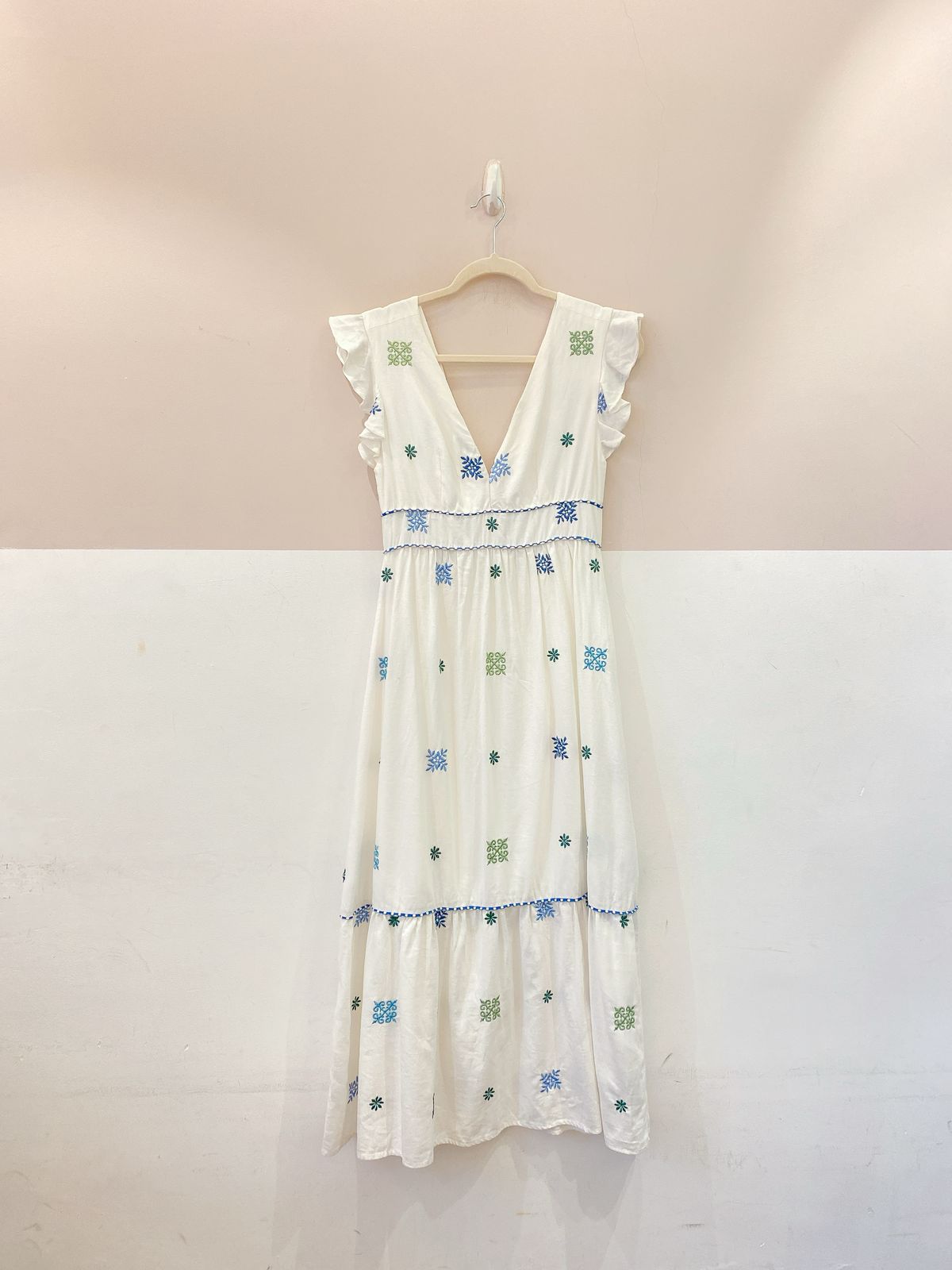 Vestido off white bordado Manu Manu 38