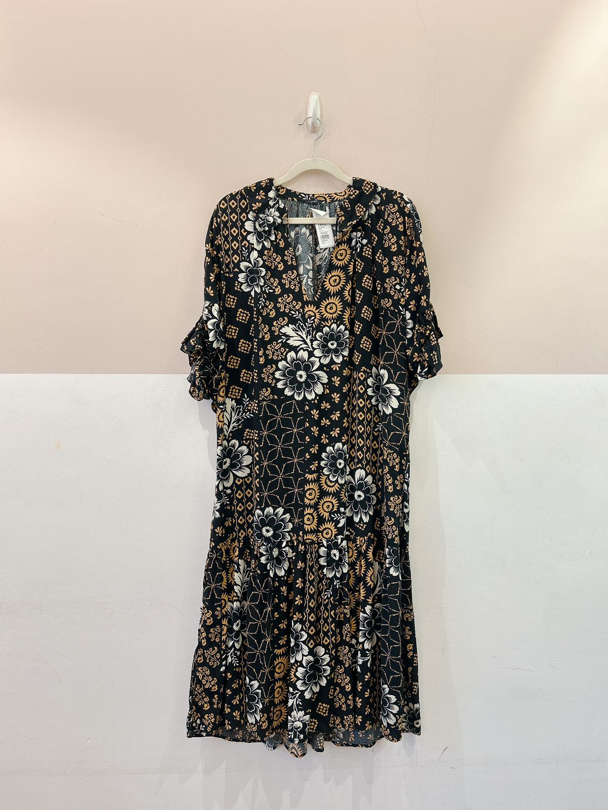 Vestido preto estampado Cantão P