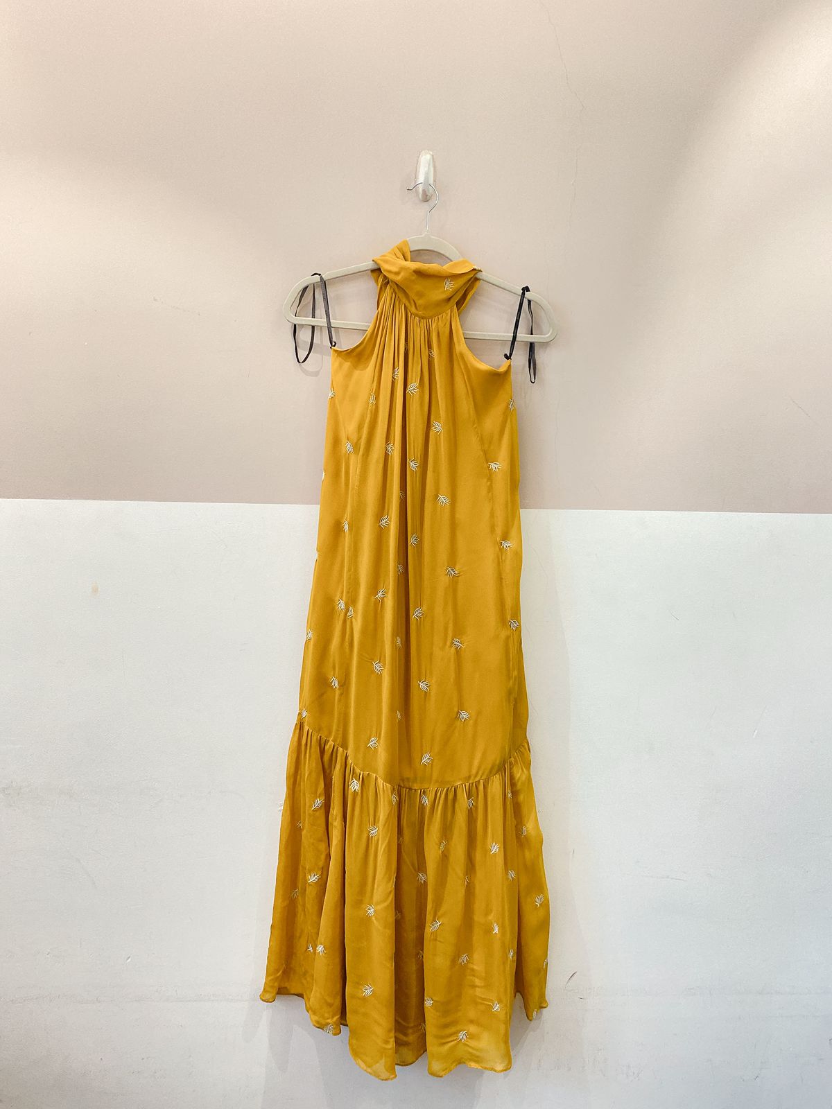 Vestido mostarda bordados Animale 36/38